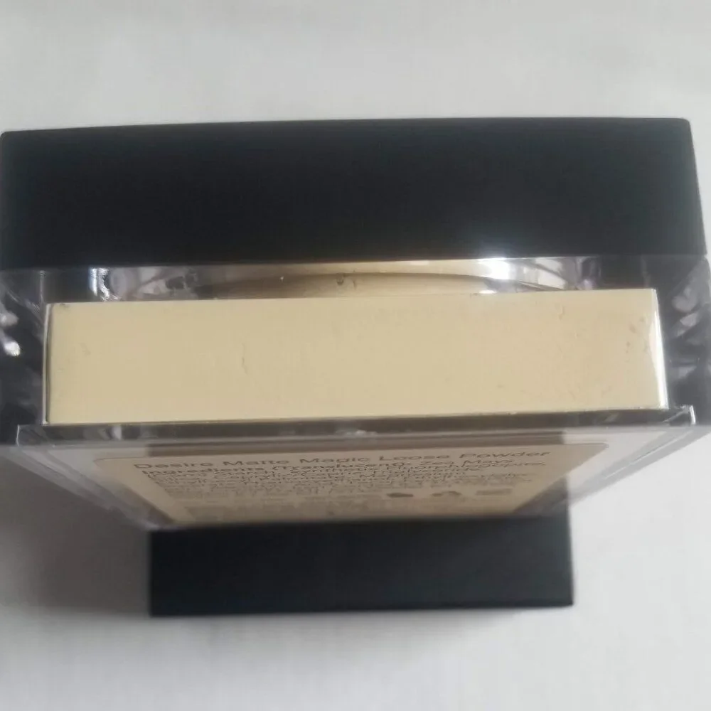 BYOD - Desire Matte Magic Loose Powder - Translucent - Picture 8 of 10